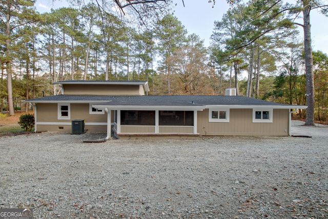 15 Pine Street, Mcdonough, GA 30252