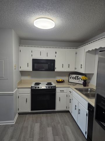 410 Jack Miller Blvd Apt A, Clarksville, TN 37042