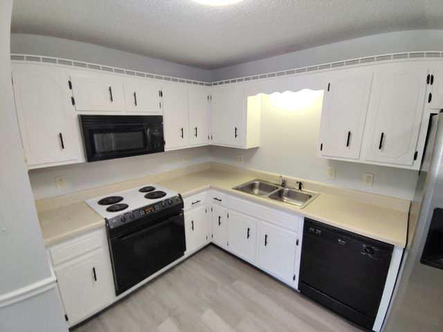 410 Jack Miller Blvd Apt A, Clarksville, TN 37042