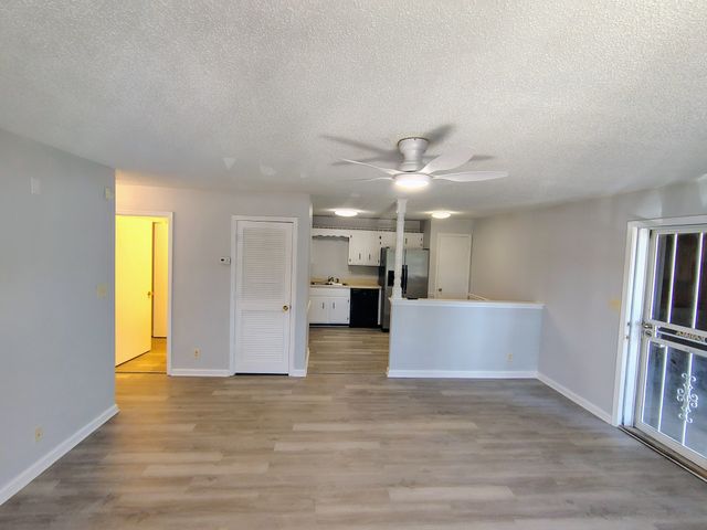 410 Jack Miller Blvd Apt A, Clarksville, TN 37042