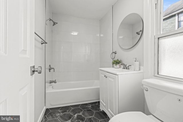 16 BERKLEY, Mount Royal, NJ 08061