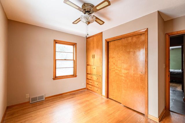 1918 Redfield STREET, La Crosse, WI 54601