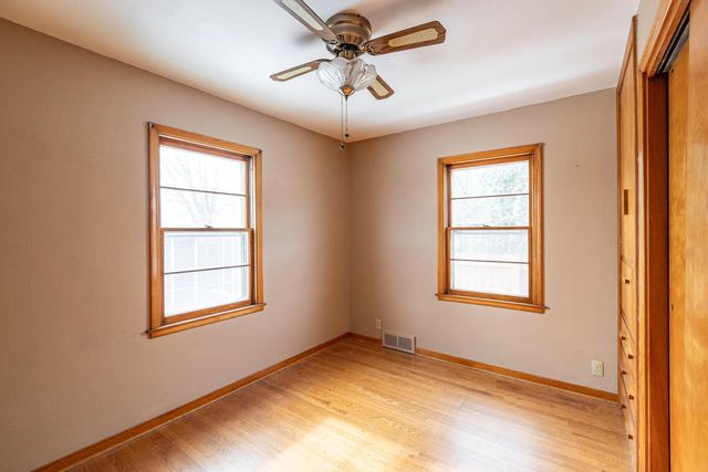 1918 Redfield STREET, La Crosse, WI 54601