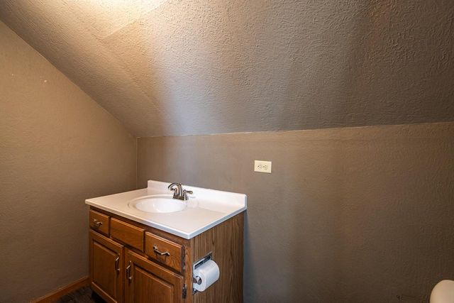 1918 Redfield STREET, La Crosse, WI 54601