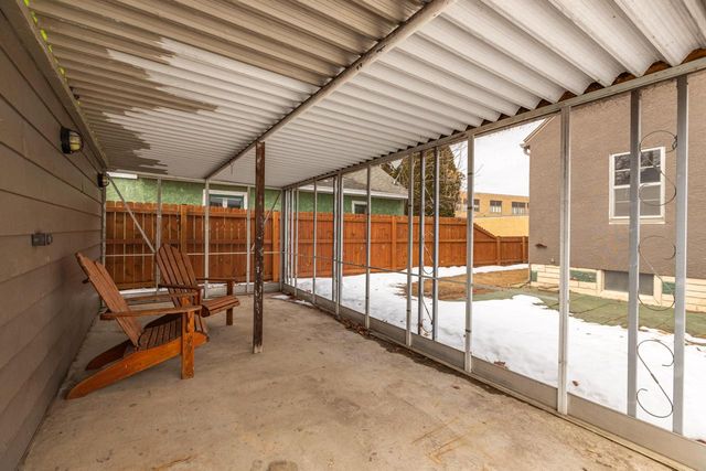 1918 Redfield STREET, La Crosse, WI 54601