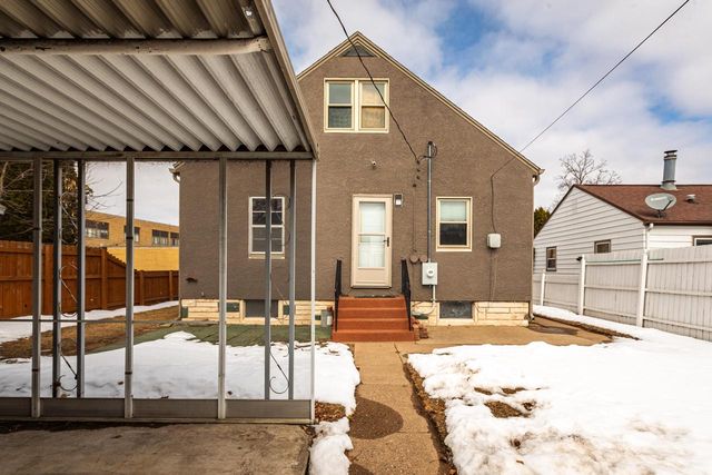 1918 Redfield STREET, La Crosse, WI 54601