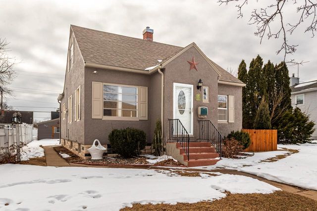 1918 Redfield STREET, La Crosse, WI 54601