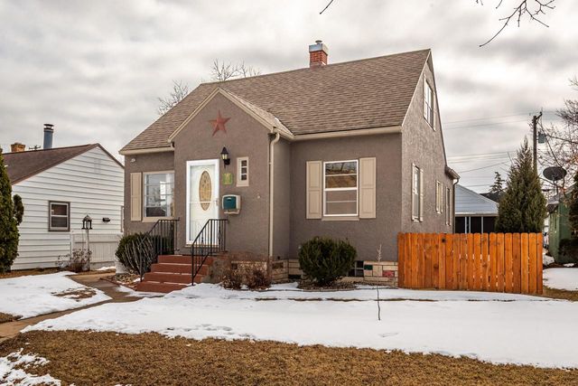 1918 Redfield STREET, La Crosse, WI 54601