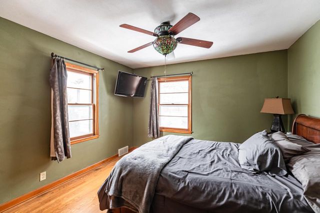 1918 Redfield STREET, La Crosse, WI 54601