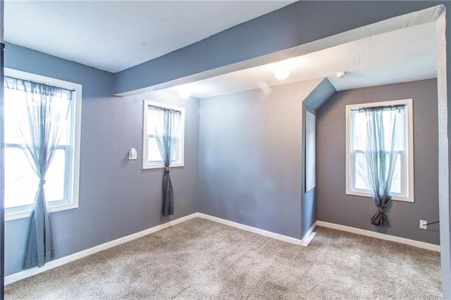 219 S FRONT Street, Pleasant Hill, MO 64080