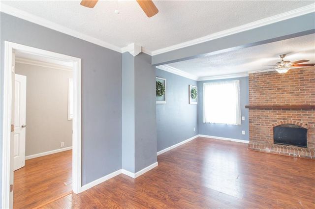 219 S FRONT Street, Pleasant Hill, MO 64080
