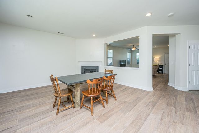 308 Duck Pond Lane, Summerville, SC 29483
