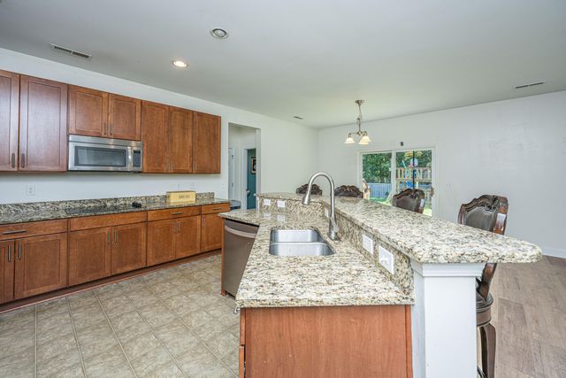 308 Duck Pond Lane, Summerville, SC 29483
