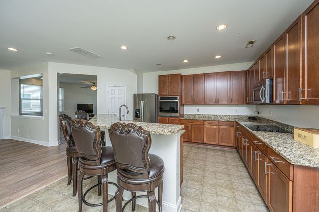 308 Duck Pond Lane, Summerville, SC 29483