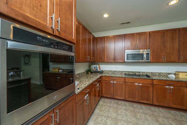 308 Duck Pond Lane, Summerville, SC 29483
