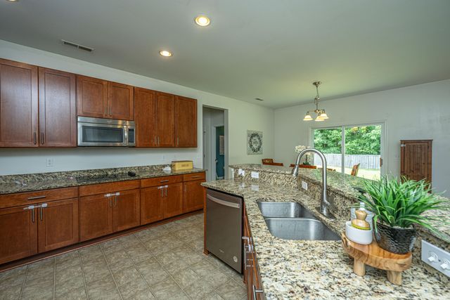 308 Duck Pond Lane, Summerville, SC 29483