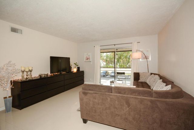 1231 NW 13th Street 471f, Boca Raton, FL 33486