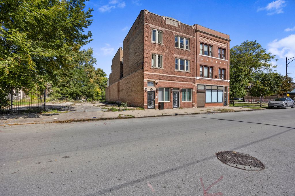 548 E 61st Street, Chicago, IL 60637 — photo 2