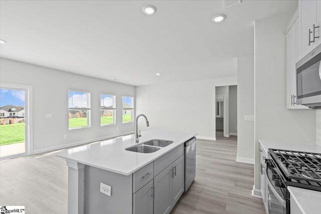 1577 Erindale Drive, Wellford, SC 29651