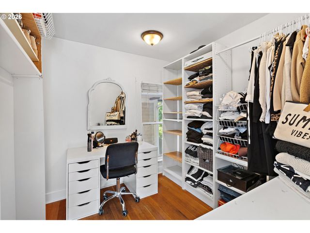 1337 Se LEXINGTON St, Portland, OR 97202