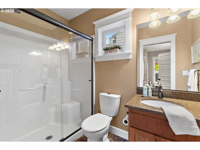 1337 Se LEXINGTON St, Portland, OR 97202