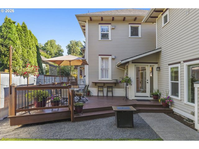 1337 Se LEXINGTON St, Portland, OR 97202