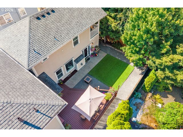 1337 Se LEXINGTON St, Portland, OR 97202