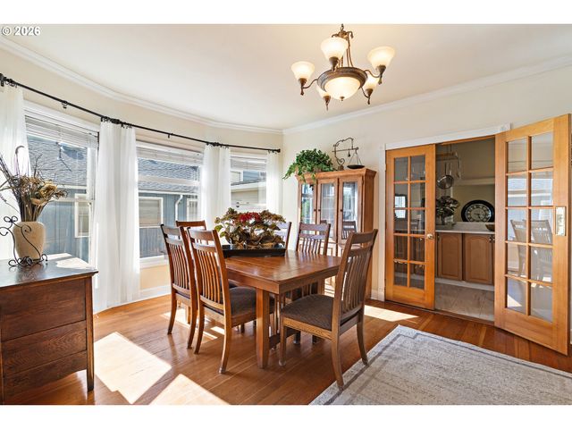 1337 Se LEXINGTON St, Portland, OR 97202