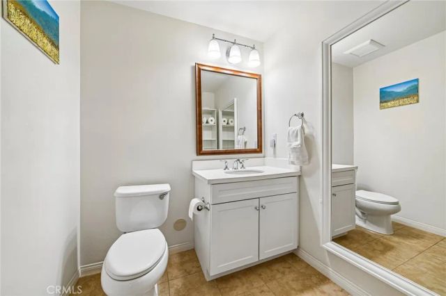 95 Mayfair, Irvine, CA 92620