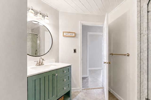 47 Old Colony Ln 240, Marshfield, MA 02050