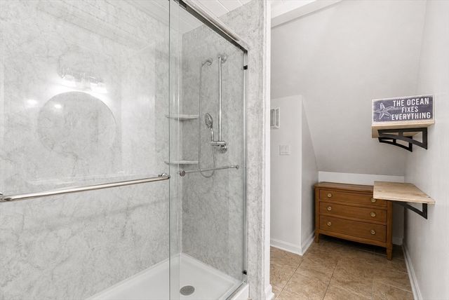 47 Old Colony Ln 240, Marshfield, MA 02050