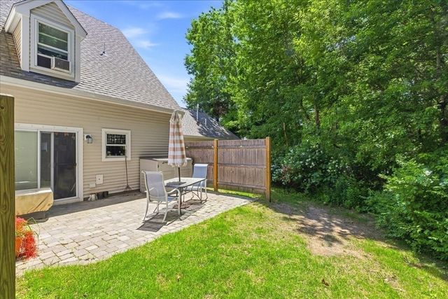 47 Old Colony Ln 240, Marshfield, MA 02050