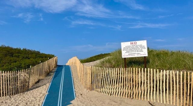 47 Old Colony Ln 240, Marshfield, MA 02050