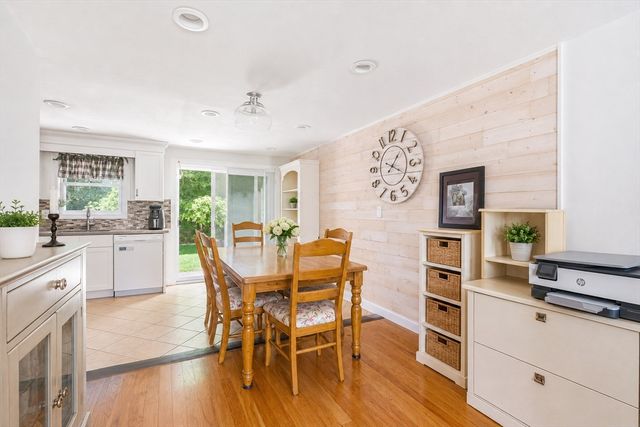 47 Old Colony Ln 240, Marshfield, MA 02050