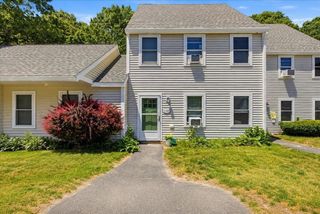 47 Old Colony Ln 240, Marshfield, MA 02050