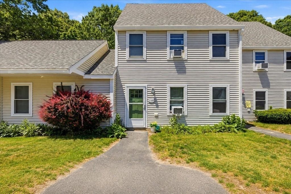 47 Old Colony Ln 240, Marshfield, MA 02050