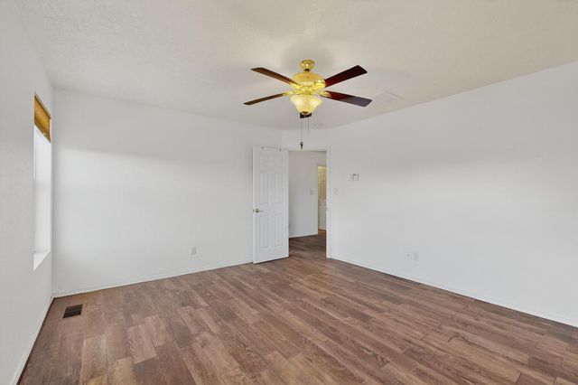 2740 WILDER Loop NE, Rio Rancho, NM 87144