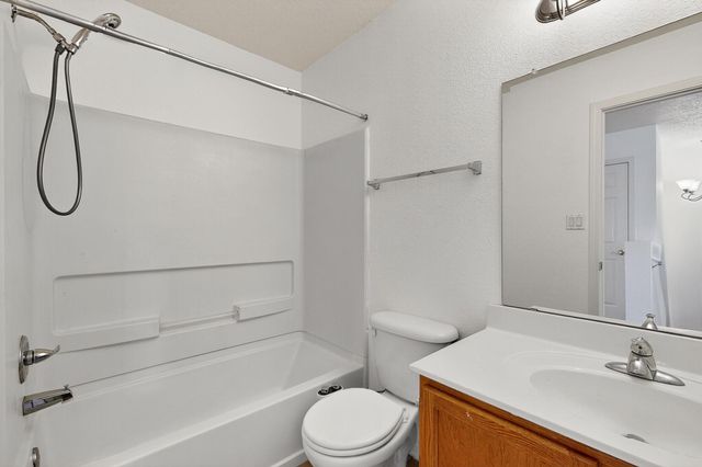 2740 WILDER Loop NE, Rio Rancho, NM 87144