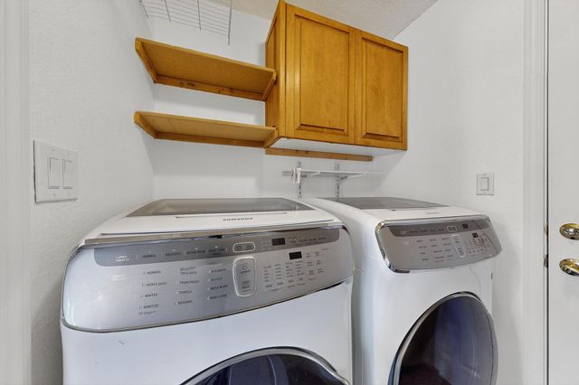 2740 WILDER Loop NE, Rio Rancho, NM 87144