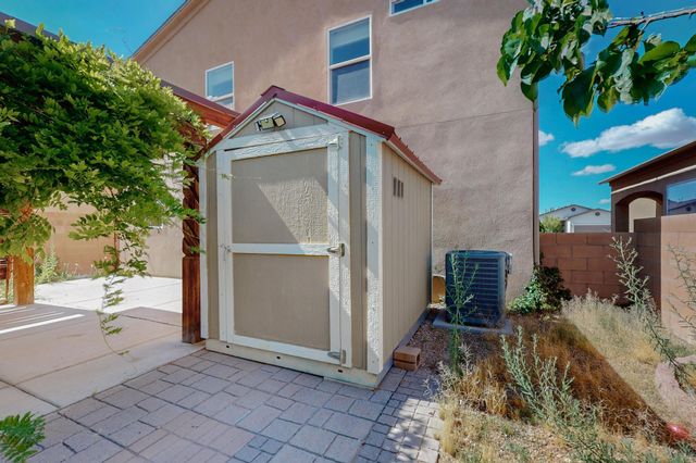 2740 WILDER Loop NE, Rio Rancho, NM 87144