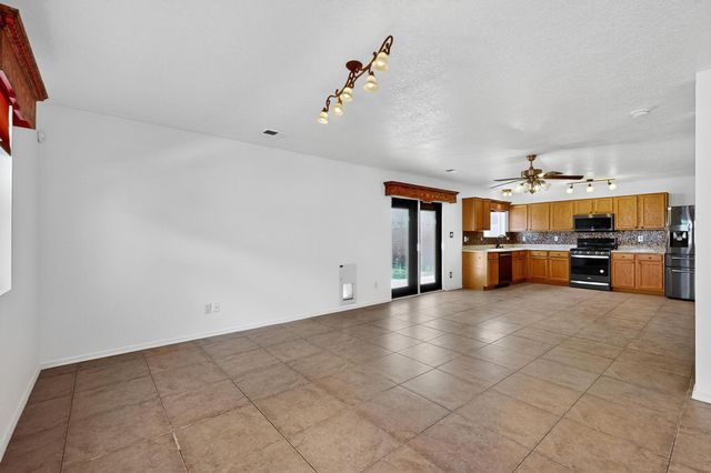 2740 WILDER Loop NE, Rio Rancho, NM 87144