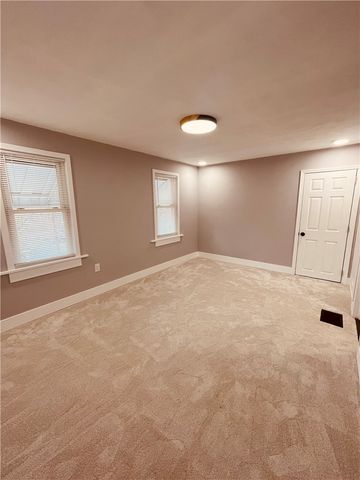 709 Charles St, Carnegie, PA 15106