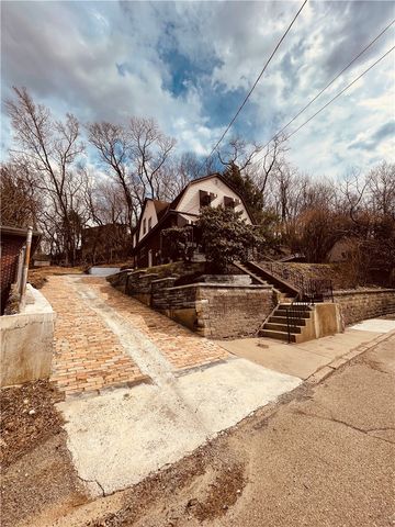 709 Charles St, Carnegie, PA 15106