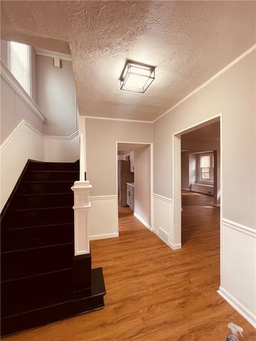 709 Charles St, Carnegie, PA 15106