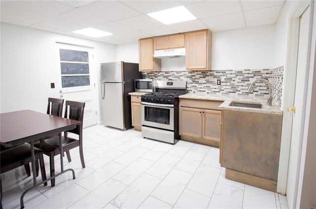 976 Dogwood Way, Norcross, GA 30093