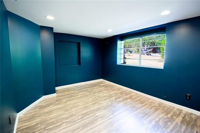 976 Dogwood Way, Norcross, GA 30093