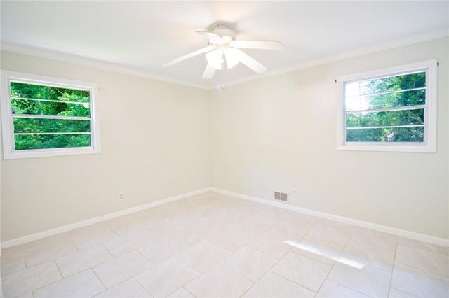 976 Dogwood Way, Norcross, GA 30093