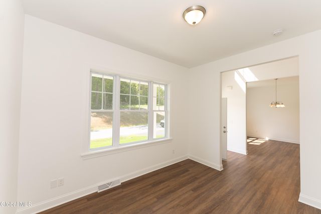 38 Tamarack Street, Ballston, NY 12019