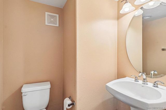 152 Via Montisi, Santee, CA 92071