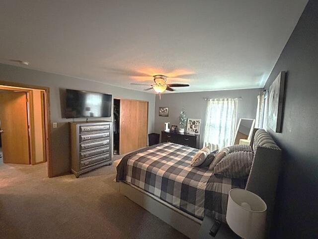 1661 Falcon DRIVE, Hartford, WI 53027